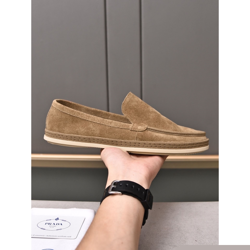 Pra*a leather shoes
